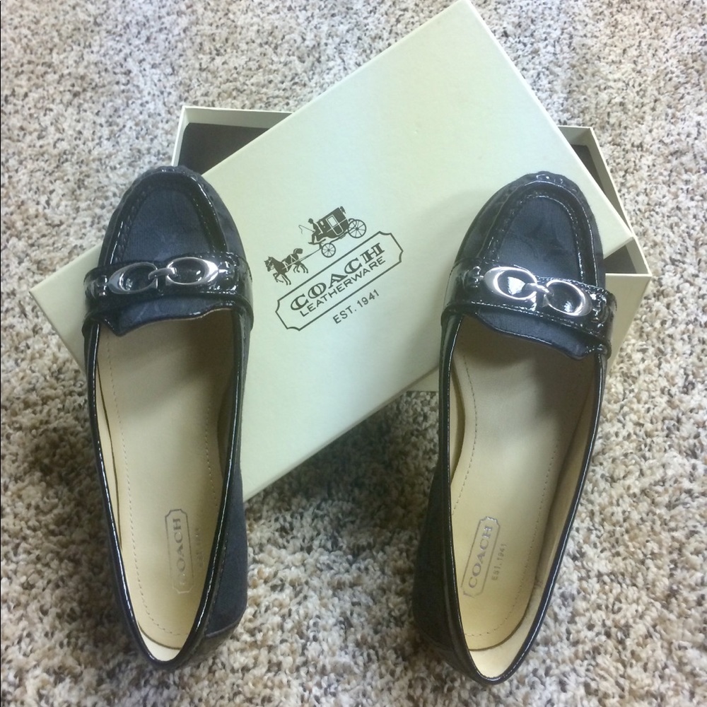 Ladies Coach Chain-Link Loafers